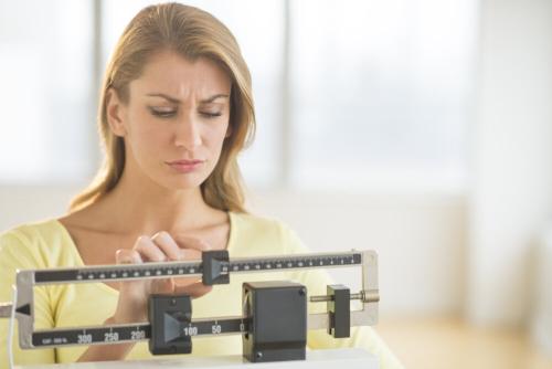 Какие гормоны отвечают за вес у женщин. Основная причина прибавки в весе после 40 лет – дисбаланс половых гормонов