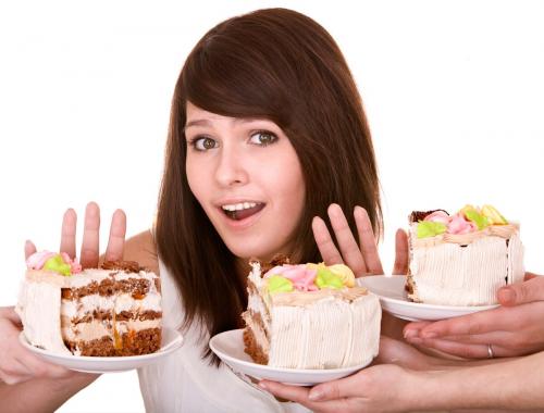 Что при диете можно есть из сладкого. Нужно ли и чем можно заменить сладкое?