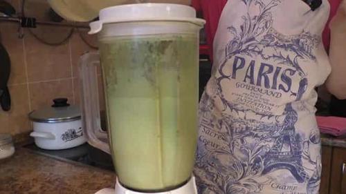 Какие проблемы кожи можно решить с помощью домашних масок из авокадо