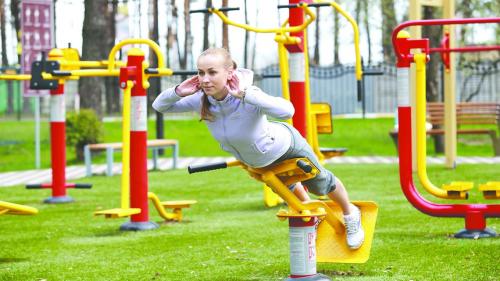 Уличные тренажеры инструкция. Польза и преимущества тренажеров