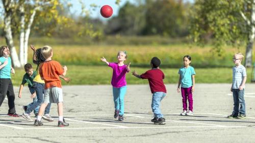 Тренировка на улице для детей. 20 самых веселых игр для детей на улице