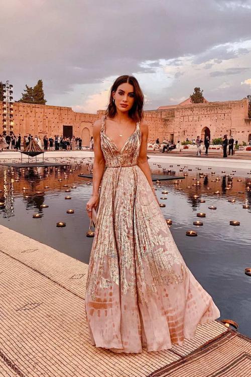 Стильные женские платья 2022. Шикарные вечерние платья 2022 – ТОП-100. Актуальные модели и цвета 06