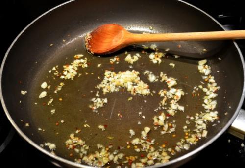 Влияет ли термическая обработка на безопасность чеснока для здоровья. Свежий или термически обработанный чеснок полезен для здоровья