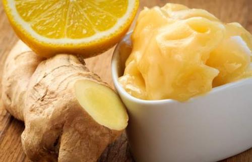 Врач развеял мифы о полезности лука и чеснока осенью 04