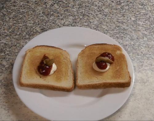 Клаб-сэндвич с беконом рецепт. Клаб сэндвич с беконом из мраморной говядины и яйцом