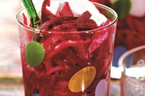 С чем лучше есть вареную свеклу. Салаты из вареной свеклы: 20 отличных рецептов