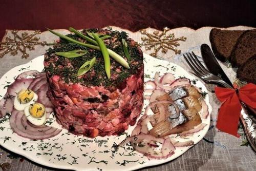 С чем лучше есть вареную свеклу. Салаты из вареной свеклы: 20 отличных рецептов