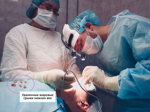 Массаж от отеков на лице. Ручной лимфодренажный массаж лица в домашних условиях 04 Массаж от отеков на лице. Ручной лимфодренажный массаж лица в домашних условиях 04