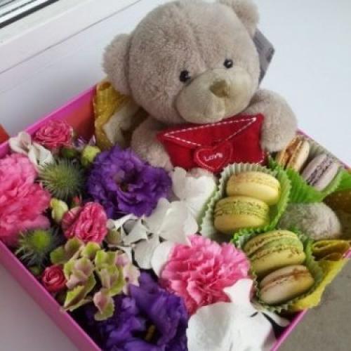 С чем сочетать сладости. Самые красивые сочетания цветов и сладостей 08