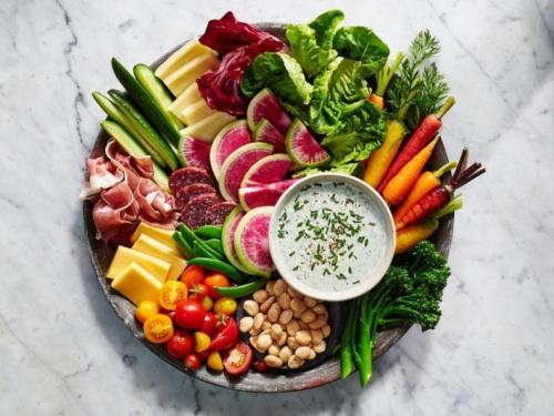 Список самых низкокалорийных блюд. Самые низкокалорийные продукты: таблица еды с указанием калорий для похудения (малокалорийные сытные и питательные продукты)