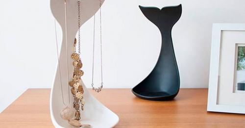 Подарки на 8 марта список. Что дарить на 8 Марта: 200+ идей современных, полезных и желанных подарков