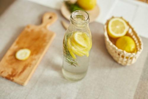 Какие еще преимущества детокс напитков кроме похудения. Детокс – соки. Преимущества и риски сокового голодания