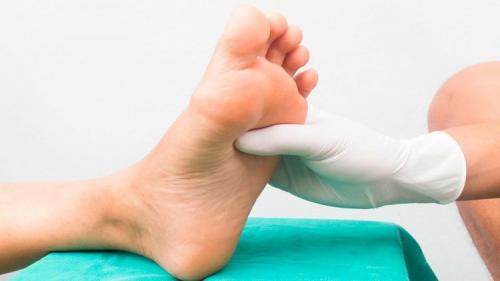 Какие факторы могут повышать риск развития болезней суставов